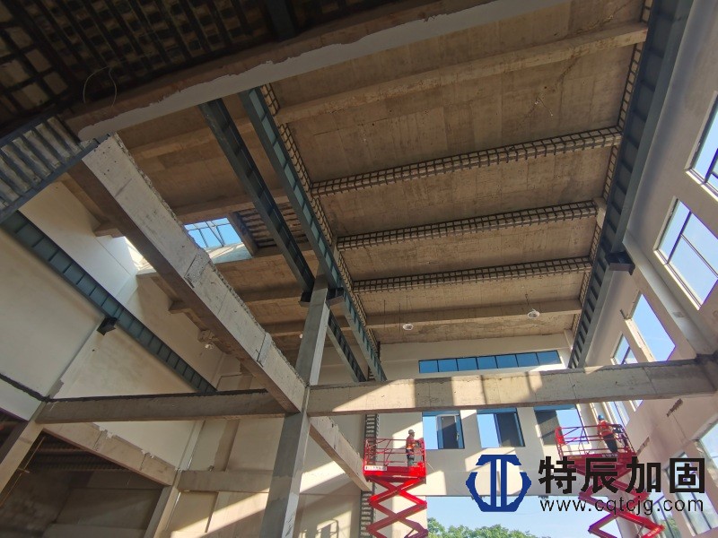 6建筑拆除绳锯切割8.jpg